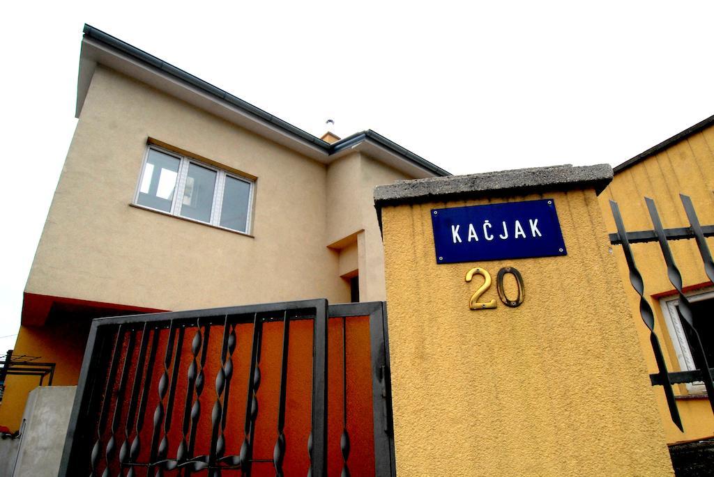 Guesthouse Konti Rijeka Bagian luar foto