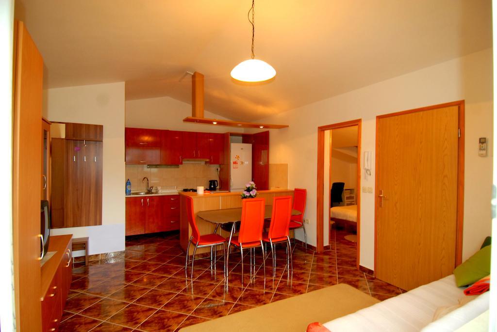 Guesthouse Konti Rijeka Ruang foto